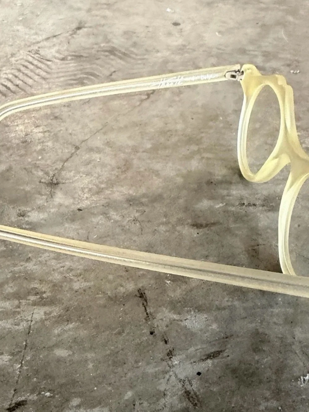 Vintage Theo Belgium 4delgi Lip Shaped Frosted Clear Acetate Eyeglasses Frames